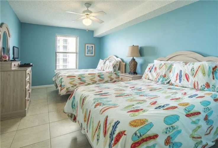 Phoenix East 301 - 3 Br condo by RedAwning