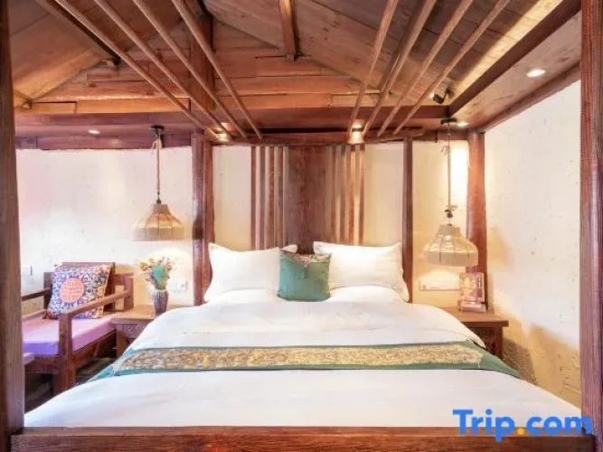 Family Suite with courtyard view