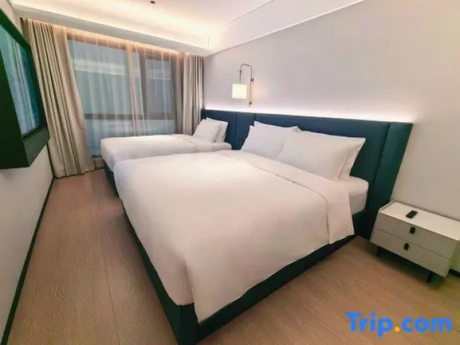 Deluxe Family Suite