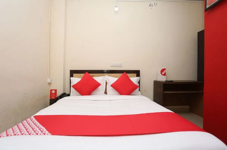 OYO 22665 Hotel Dev Shree