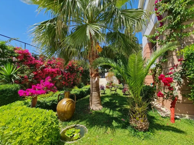 3 Bedrooms Apartment with pool view