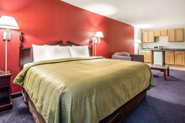 Quality Inn Redgranite