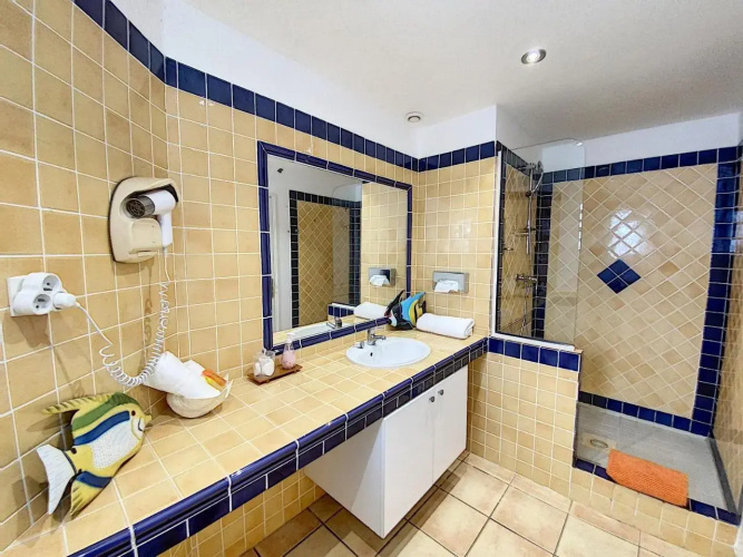 Princess Anouk Beachfront Orient Bay Deluxe 3 Bdr