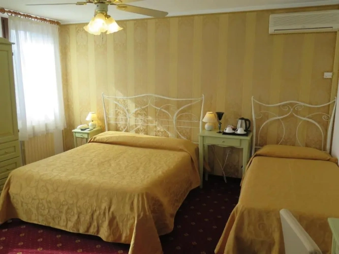 Superior Triple room