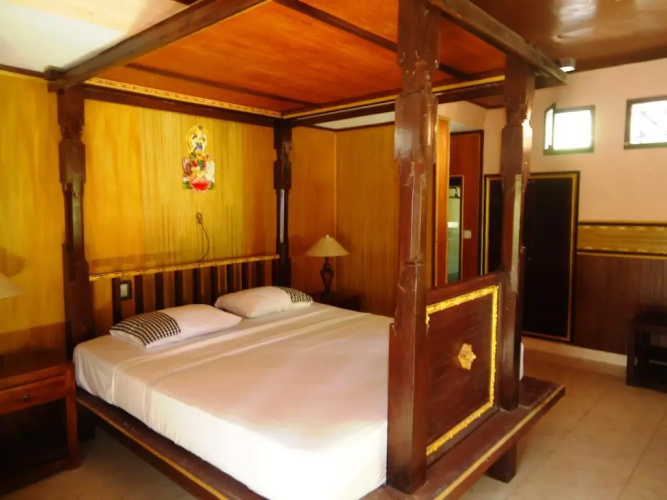 Wahyu Bungalow And Restaurant