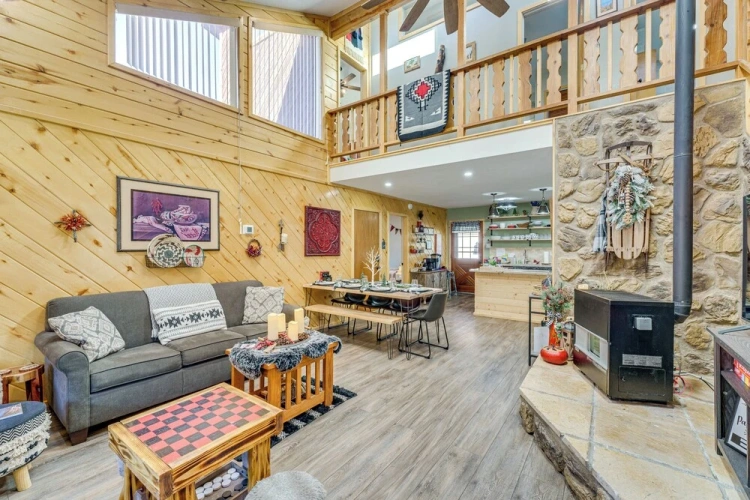 3 Bedrooms Apartment