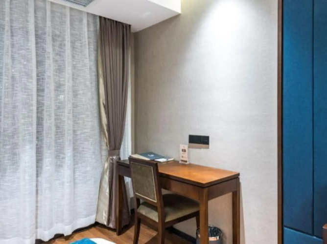 Junyi Twin Tower Hotel