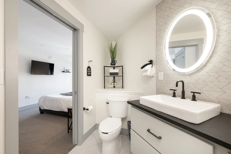 Ski Idlewild 1 Bedroom Condo by RedAwning