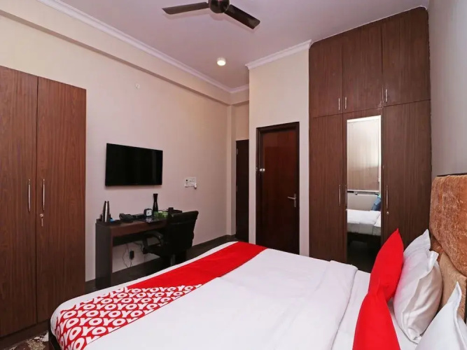 Arkaya by OYO Rooms