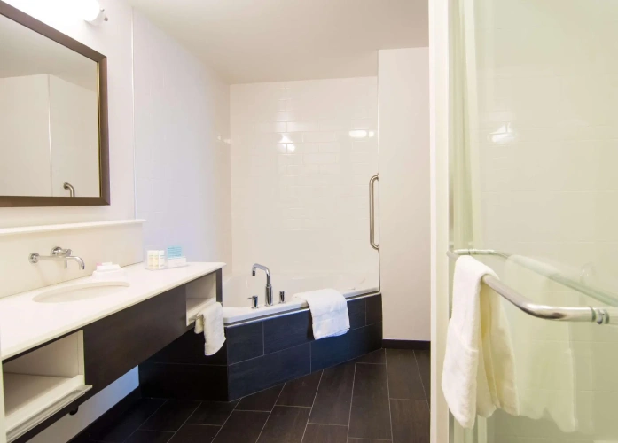 Double Suite