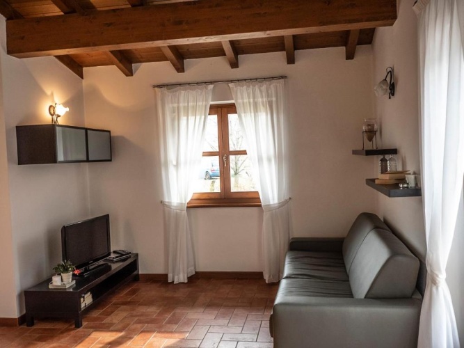 2 Bedrooms Cottage