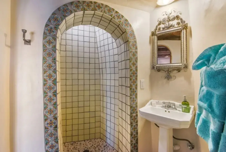5BD Hacienda Rose