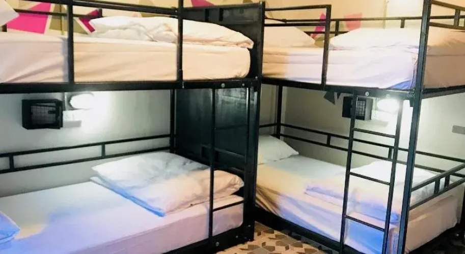 Bodega Phuket Party Hostel - Adults Only