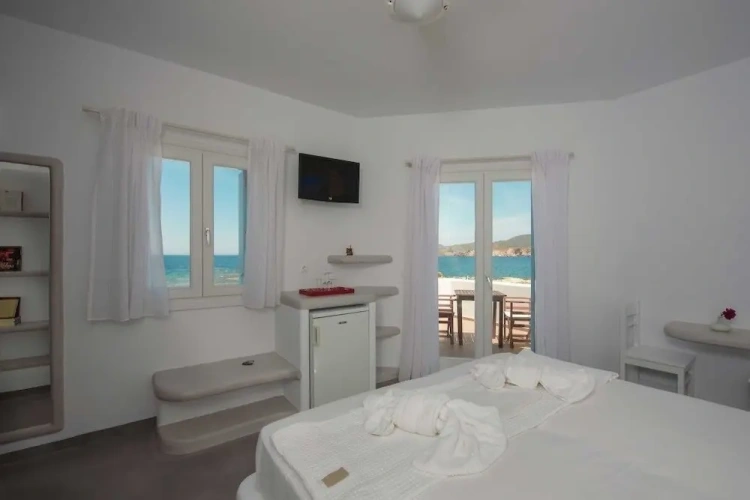 Deluxe room with sea view