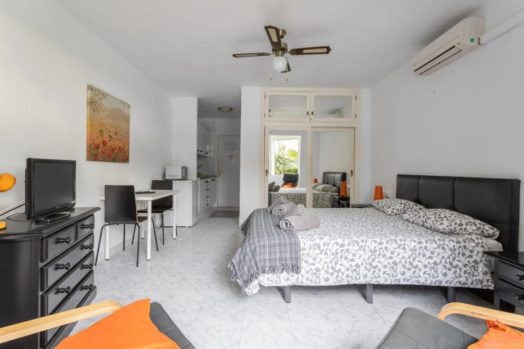 Comfortable Studio Apt