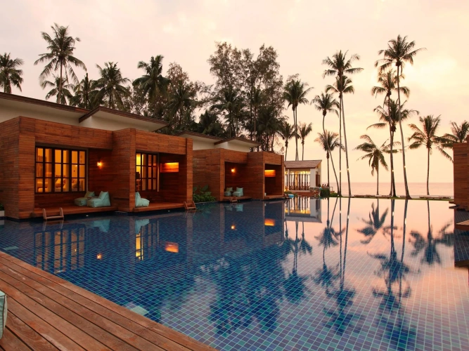 Standard Single room with pool view