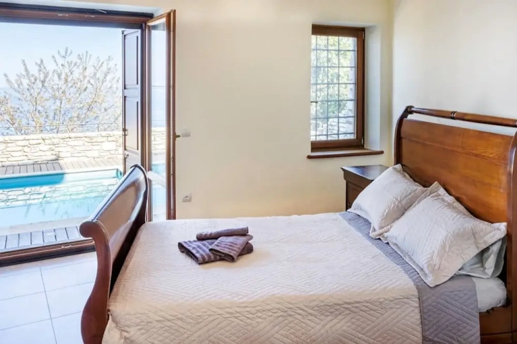 4 Bedrooms Luxury Villa with sea view