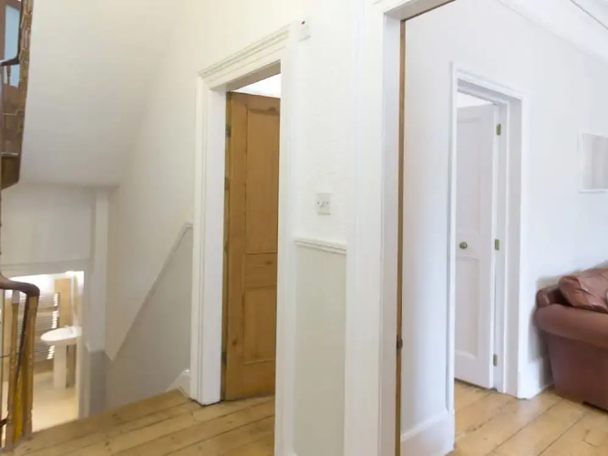 6 Abbey Terrace