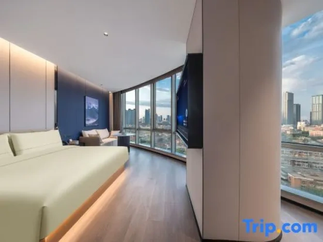 Standard Double room with city view