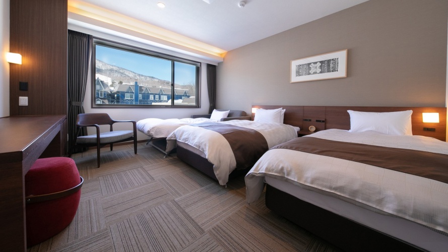 Standard Triple room