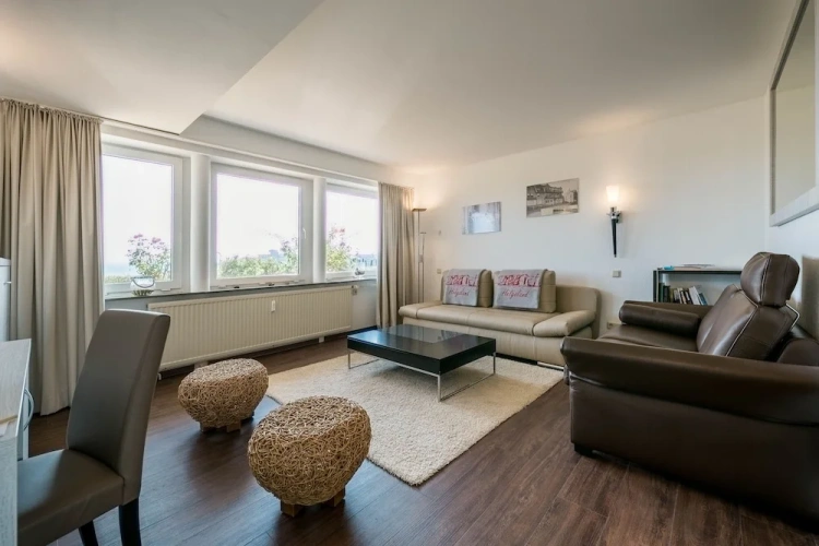 1 Bedroom Apartment with sea view