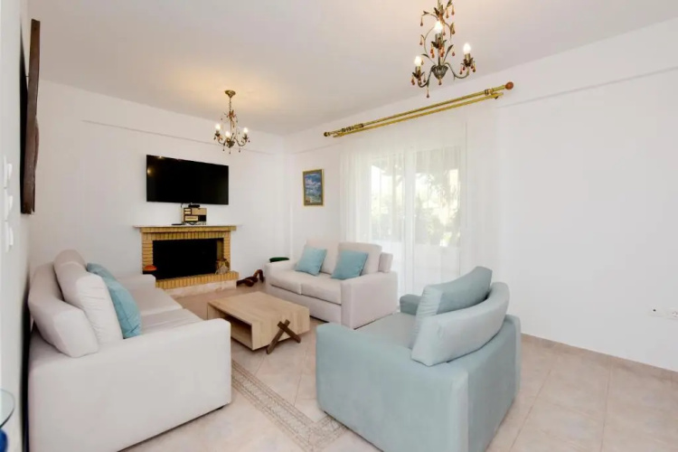 Villa Irilena - 4Bdr Beach House