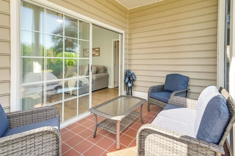 3 Mi to Surfside Beach! 1st-floor End Unit w/ Pool