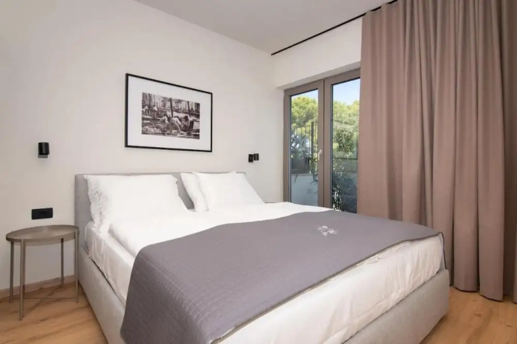 AdeLis Residence