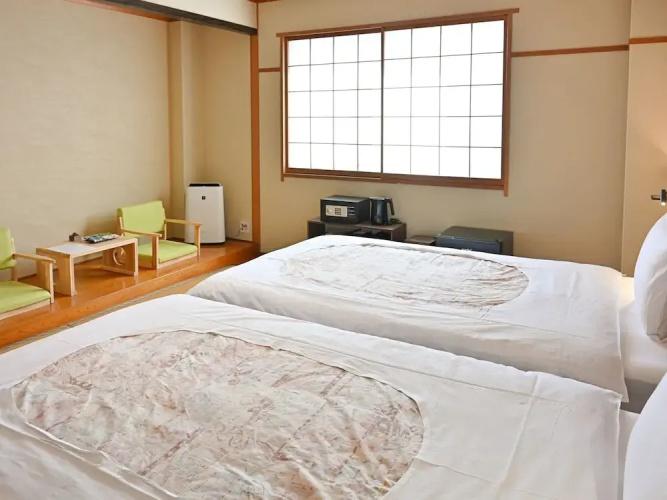 Komakusa Hotel