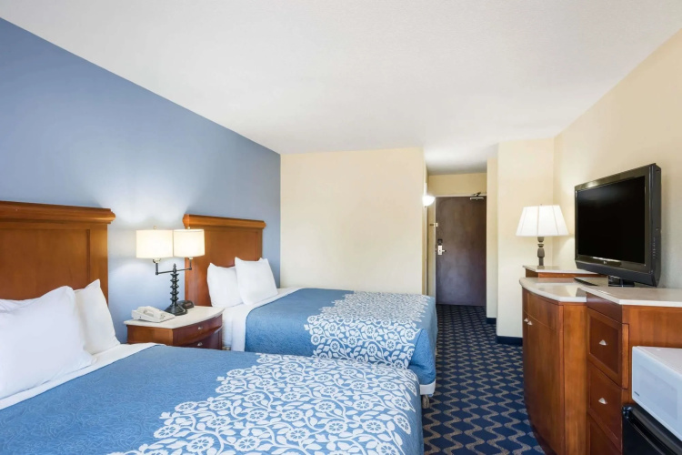 Aderi Hotel Niantic
