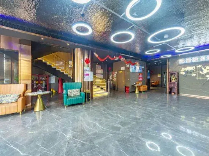 Holiday Inn Giandiman