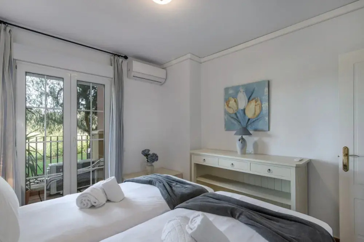 Golfside Apartment for 6 Guests