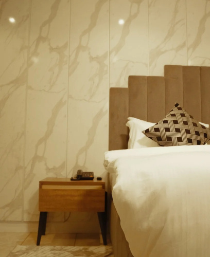 Adeloo Suites
