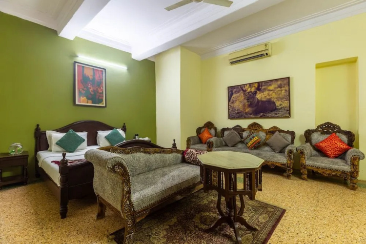 Hotel Sanand Heritage Mount Abu