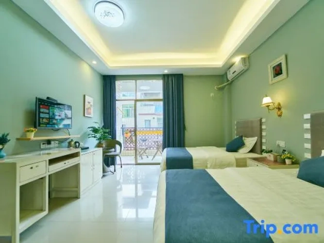 Standard Twin room with balcony