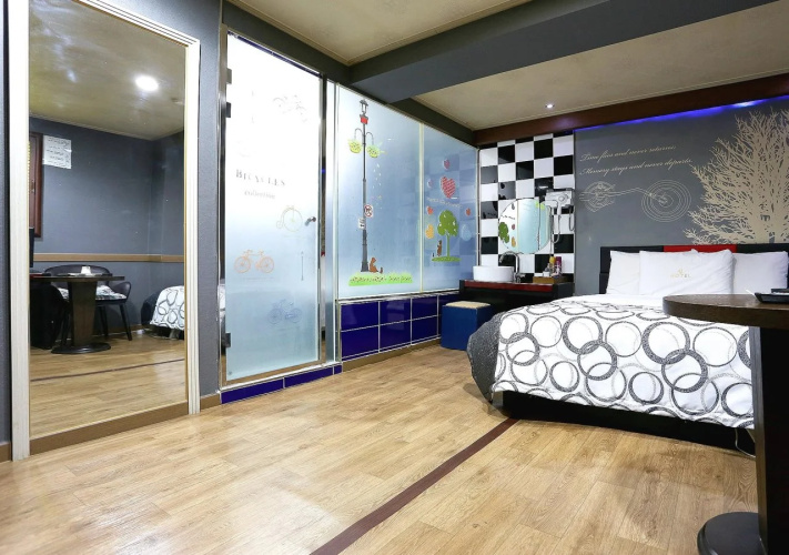 Shim Hotel
