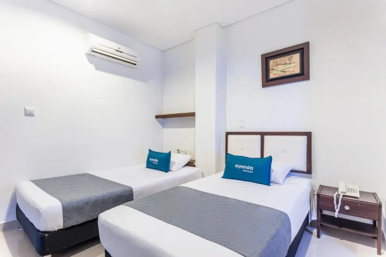 Standard Twin room