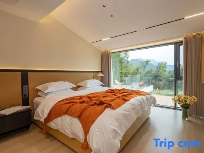 Double Suite with balcony and with view