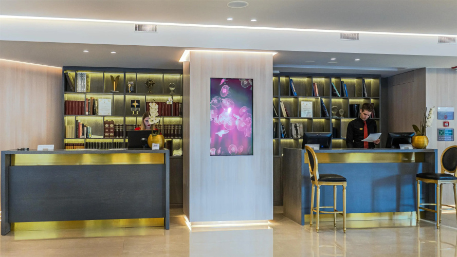 St. George Lycabettus Lifestyle Hotel