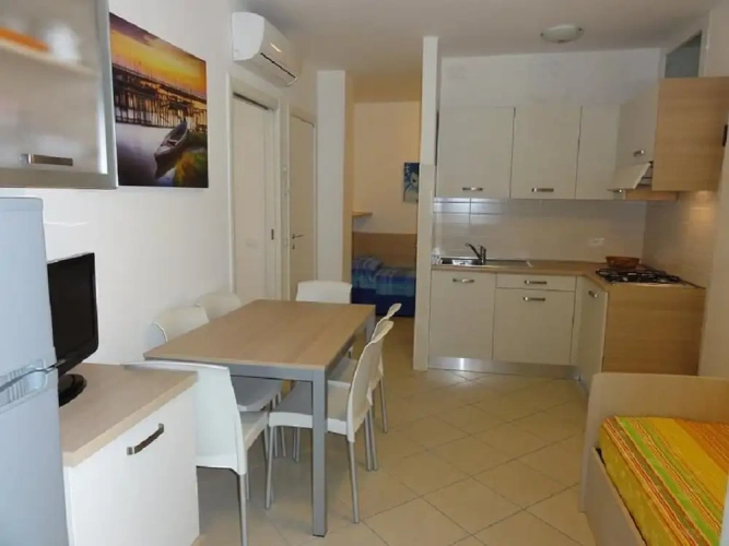 1 Bedroom Apartment with balcony