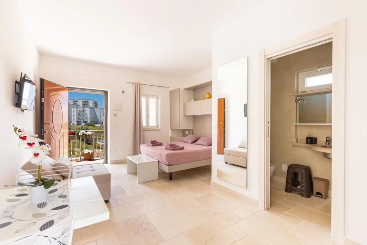 2943 Casa Marangi by Barbarhouse