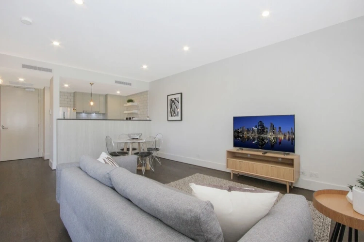 1 Bedroom Apartment with balcony