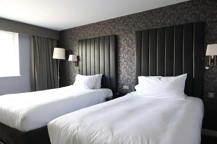 DoubleTree by Hilton Bristol South - Cadbury House photo 8