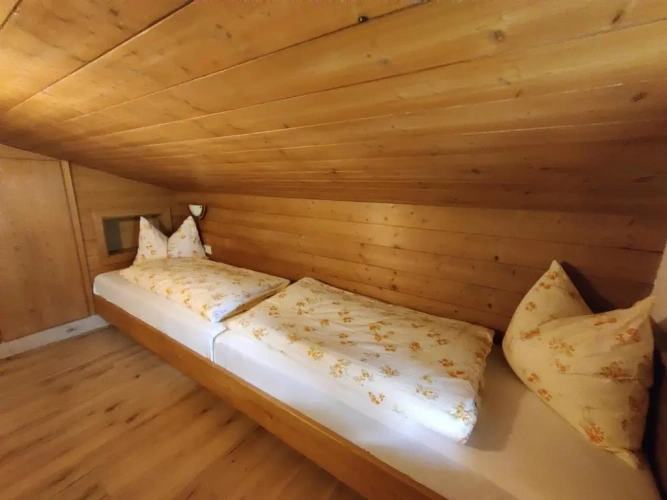 3 Bedrooms Apartment