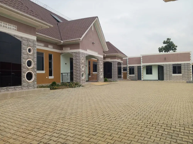 Nkole Deluxe Suites