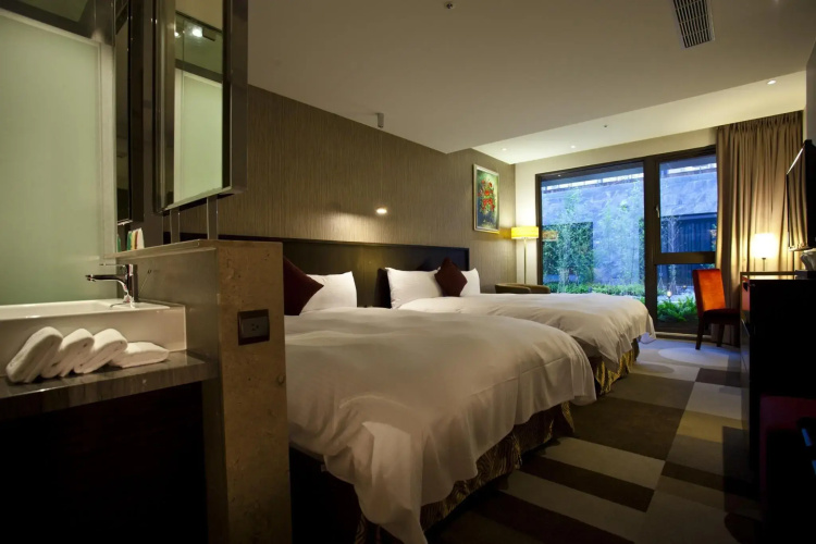 In Sky Hotel