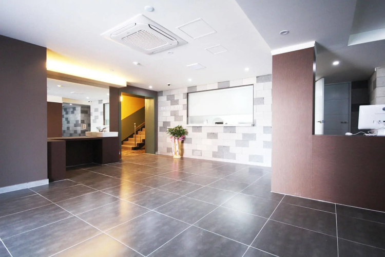 Haru Hotel