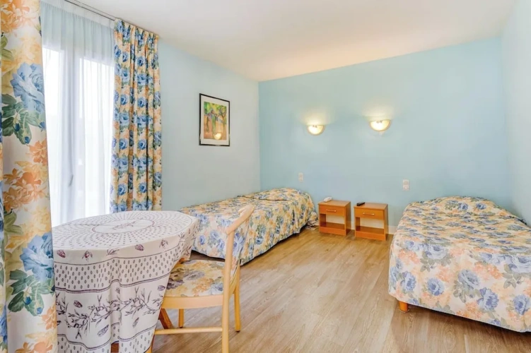 Classic Twin room