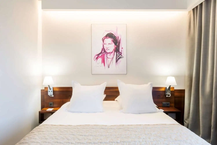 Deluxe Quadruple room with balcony