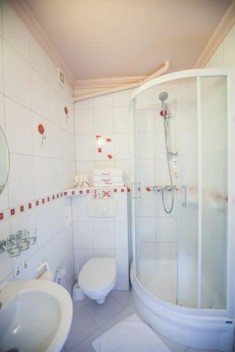 Economy Triple room
